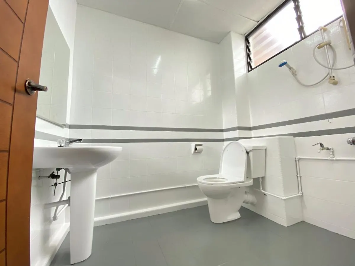 Green Lane By Plush Villa George Town Holiday home