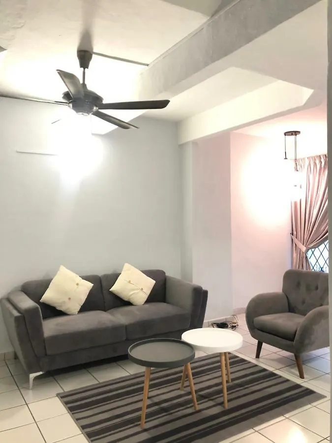 Green Lane By Plush Villa George Town 0*,  Malaysia