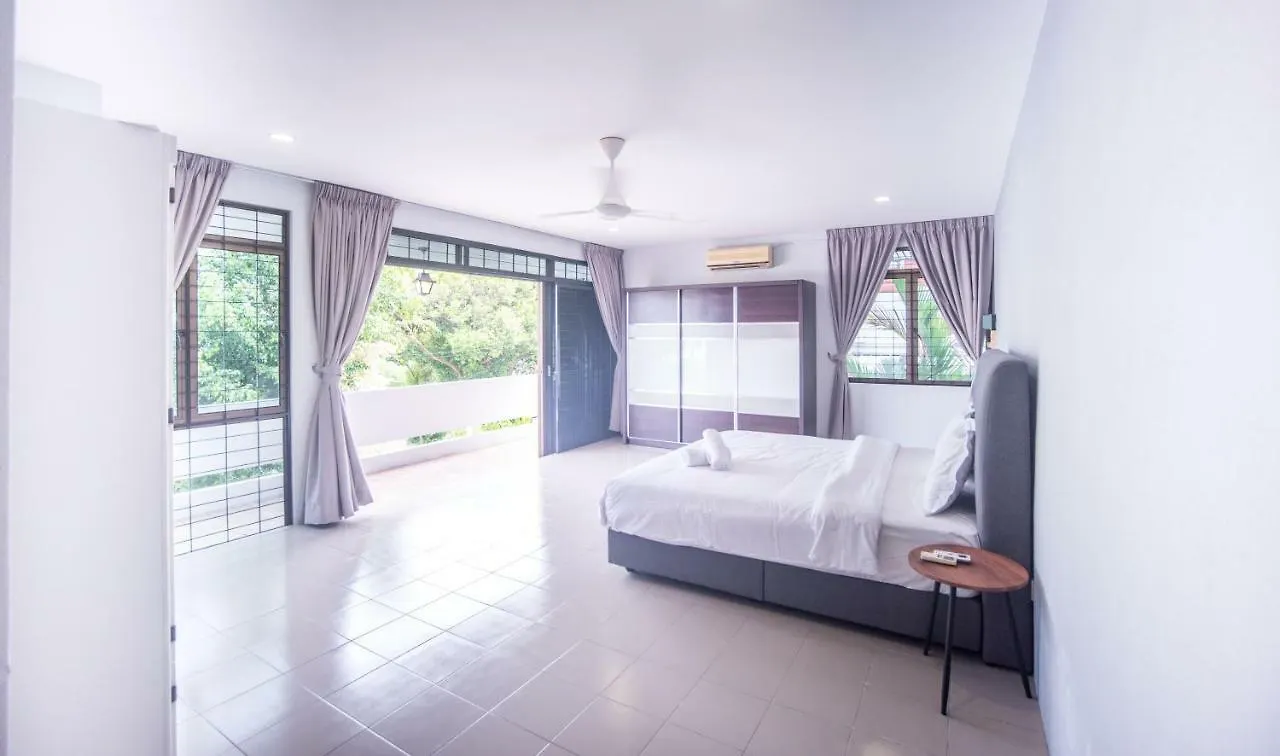 Green Lane By Plush Villa George Town 0*,  Malaysia